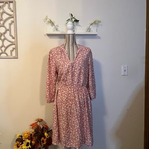 DIP pink floral dress. Size M.❤️